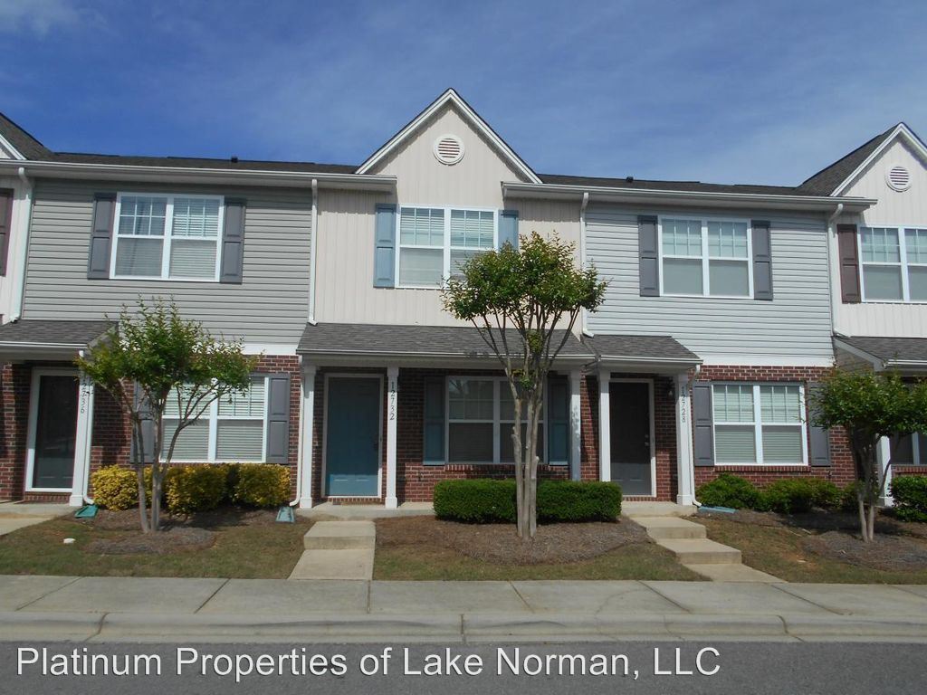 Foto principal - 12732 Livengood Ln