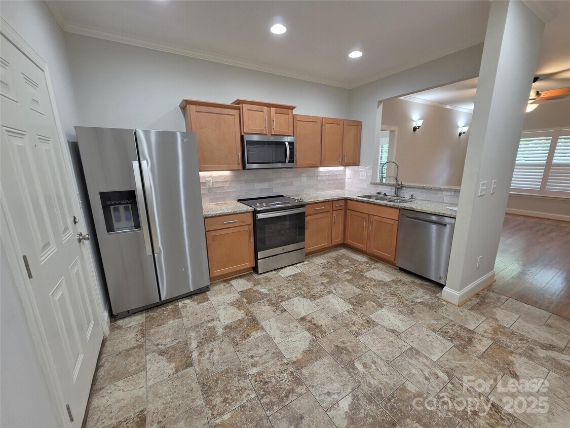 Foto principal - 110 Maple Ave NW