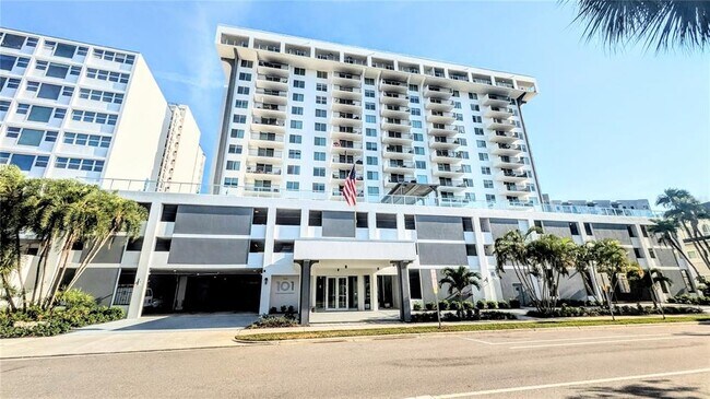 Foto del edificio - 101 S Gulfstream Ave