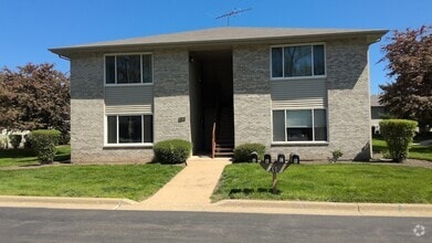 Building Photo - 490 Westwood Ct