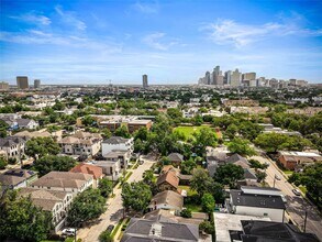 Building Photo - 1710 Maryland St