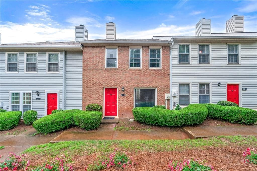 Foto principal - 218 Mill Creek Pl