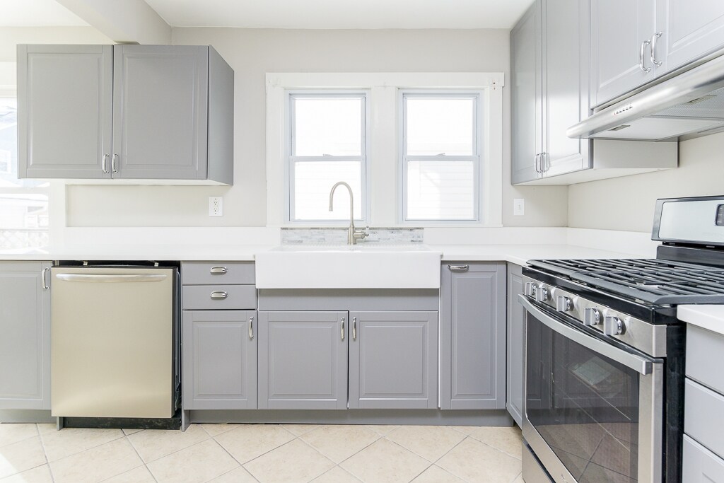 Foto principal - 17213 Clifton Blvd