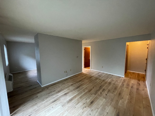 Building Photo - 2344 Glenheath Dr