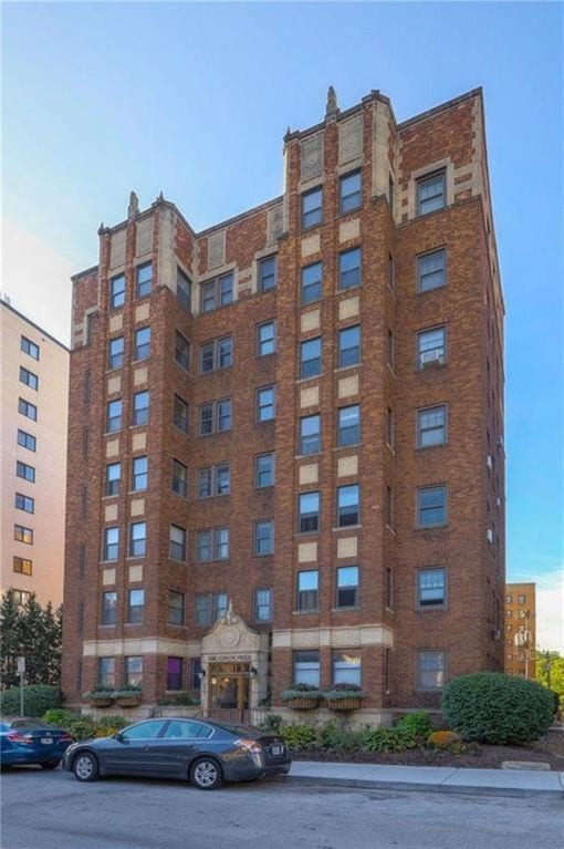 Building Photo - Eugene Field Apartments