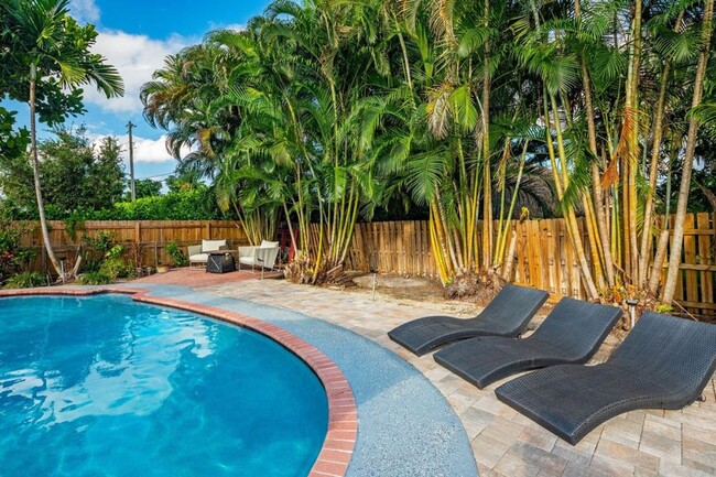 Foto del edificio - 7306 Clarke Rd