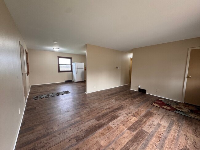 Foto del edificio - 757 Watson Dr