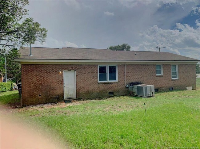 Building Photo - 6522 Cissna Dr