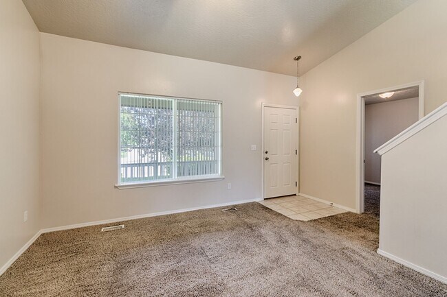 Building Photo - Beautiful Meridian home