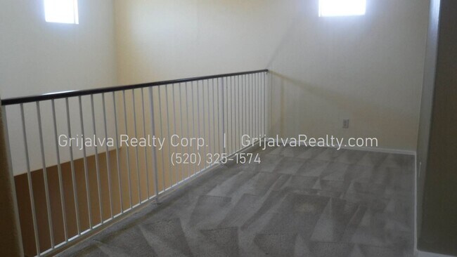 Building Photo - Gorgeous 2-Story House in Civano  (Houghto...