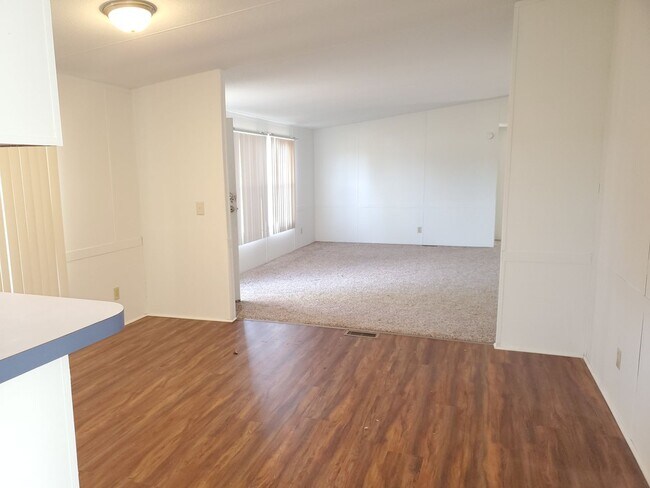 Foto del edificio - 14771 NC-43