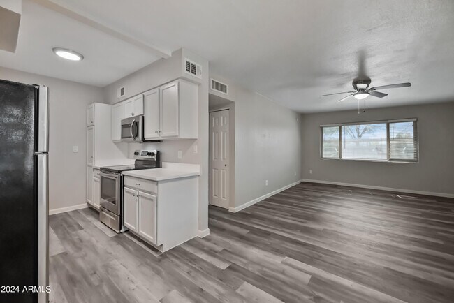 Foto del edificio - 1518 W Colter St