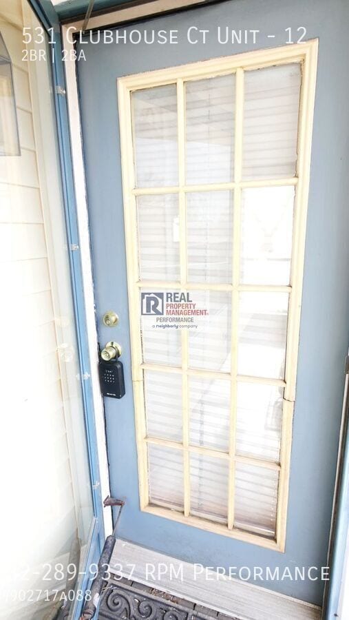 Foto del edificio - 531 Clubhouse Ct