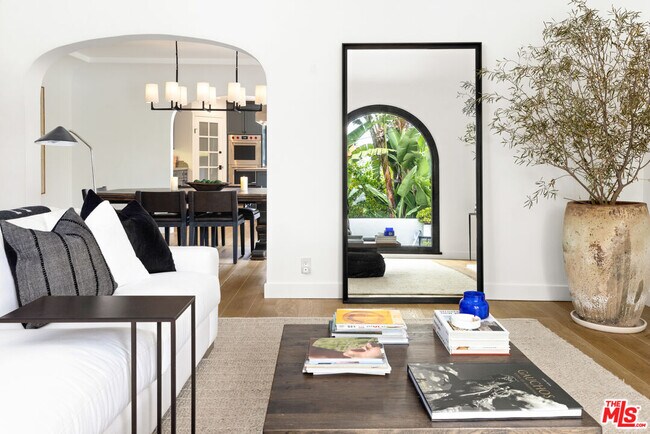 Foto del edificio - 745 Laurel Ave