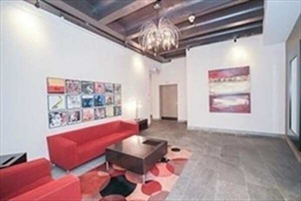 Foto del edificio - 13 Austin St