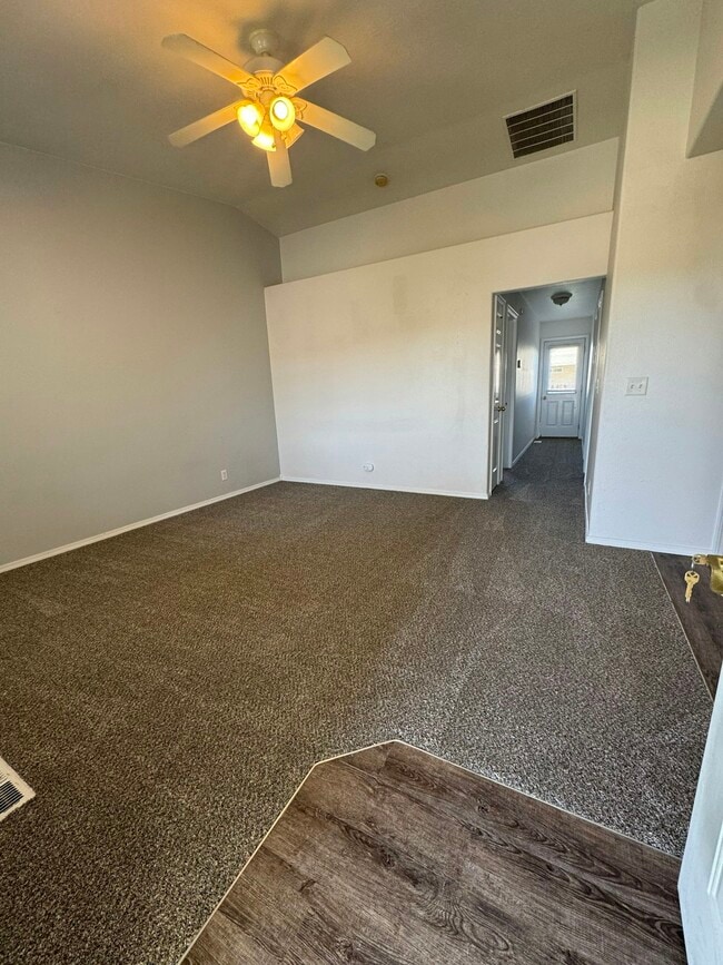 Building Photo - 432 NW Wood Duck Pl