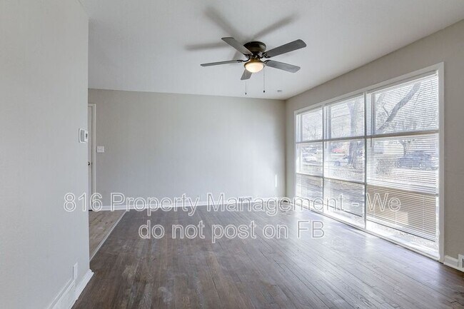 Foto del edificio - 11420 Manchester Ave