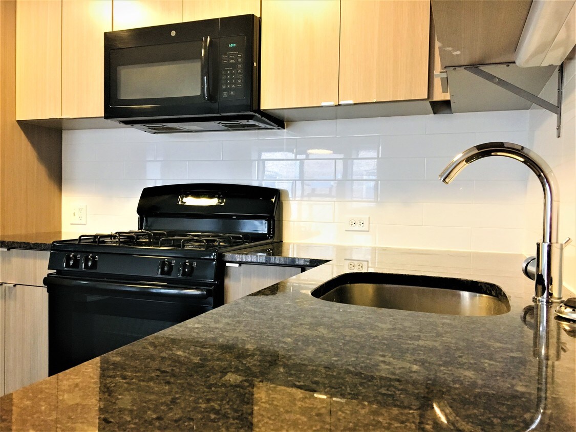 Foto principal - 5411 N Winthrop Ave