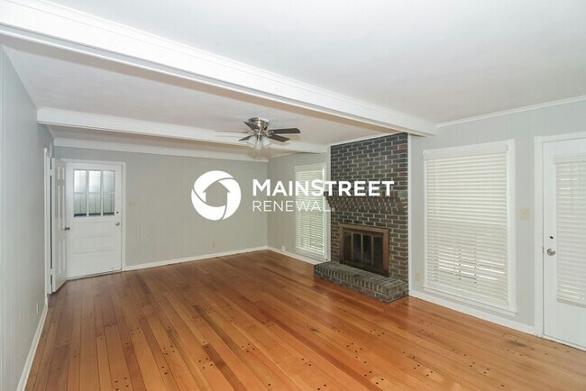 Foto del edificio - 4 Bedroom Pet-Friendly Home in Memphis, TN with Main Street Renewal