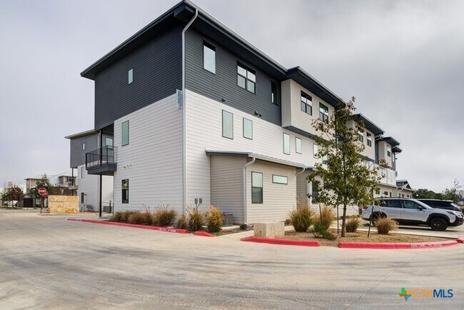 Building Photo - 1208 N Academy Ave