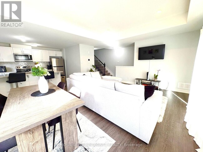 Building Photo - 258 Anyolite Private