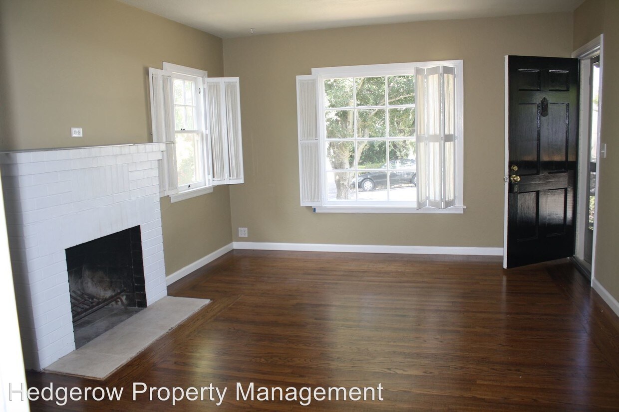 Building Photo - 2 br, 1 bath House - 213 East Berna