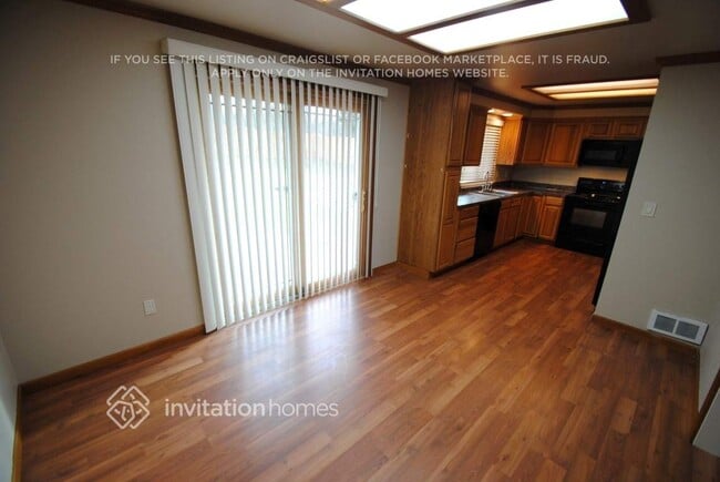 Foto del edificio - 9617 66th Dr NE