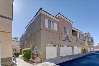 Building Photo - 6170 E Sahara Ave