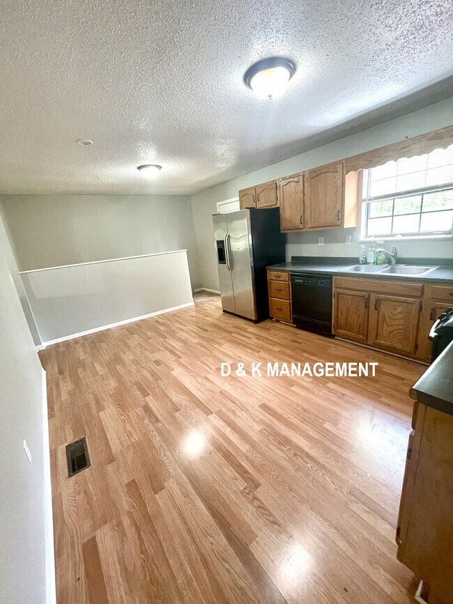 Foto del edificio - 3 Bedroom 2 Bath in Lenoir City
