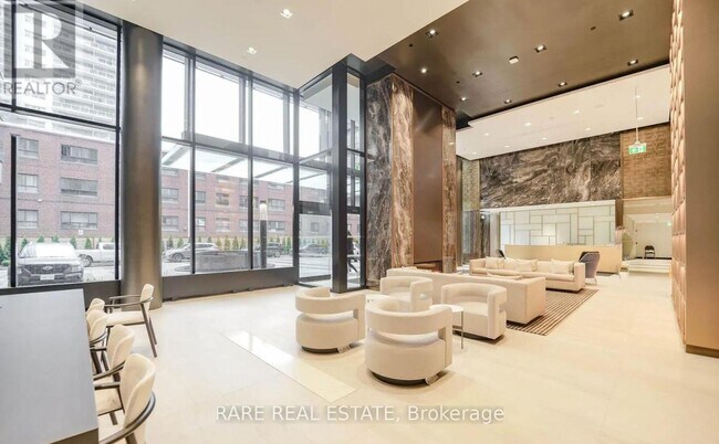 Photo du bâtiment - 127 Broadway Ave