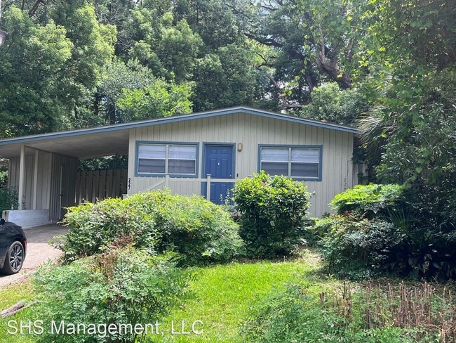 Building Photo - 3 br, 1 bath House - 227 Day Street