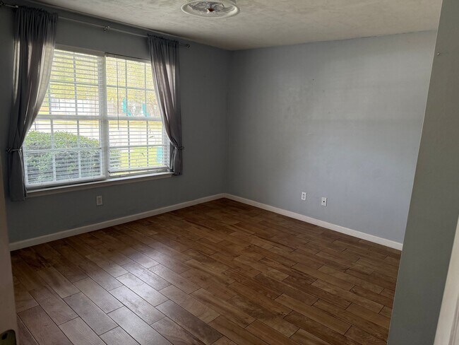 Foto del edificio - 3211 NW 25th Terrace