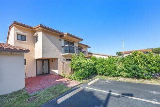 Building Photo - 3809 SW 82nd Ave