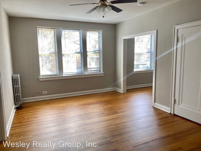 Foto del edificio - 4039-4051 N Laporte Ave
