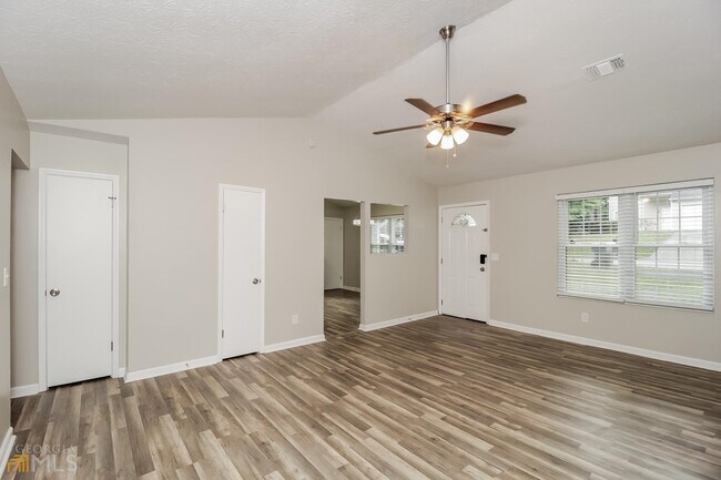 Building Photo - 913 Shiloh Ridge Trail