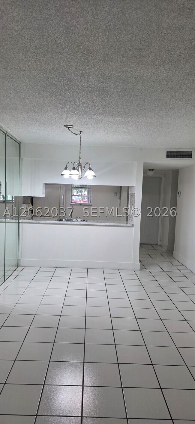 Foto del edificio - 14175 SW 87th St