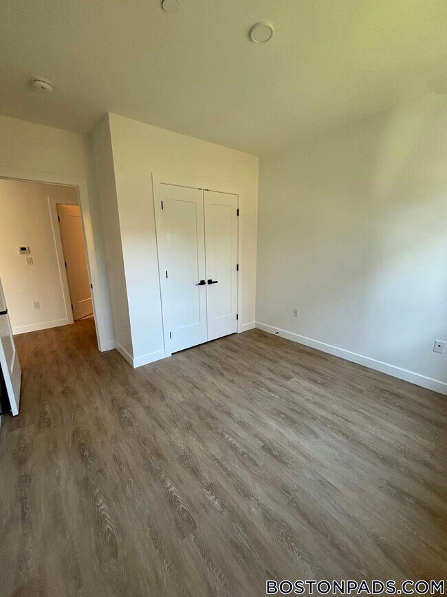 Building Photo - 199 Gardner St