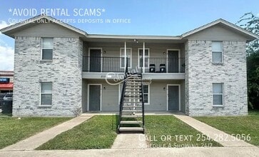 Building Photo - 1111 Circle M Dr