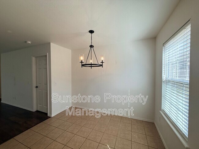 Foto del edificio - 14681 S Toledo Pl