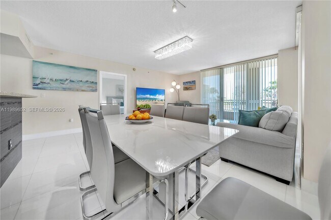 Foto del edificio - 2080 S Ocean Dr