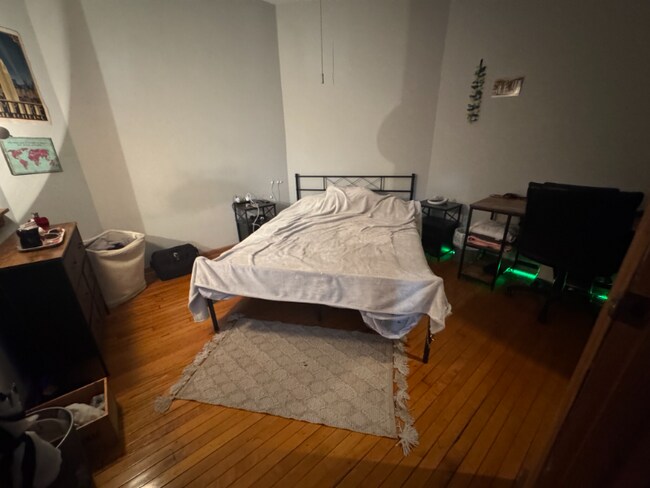 Foto del edificio - 1354 W Foster Ave