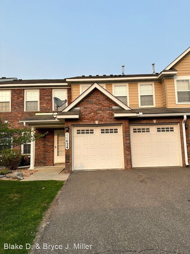 Foto principal - 2 br, 2.5 bath House - 11424 Town Center D...
