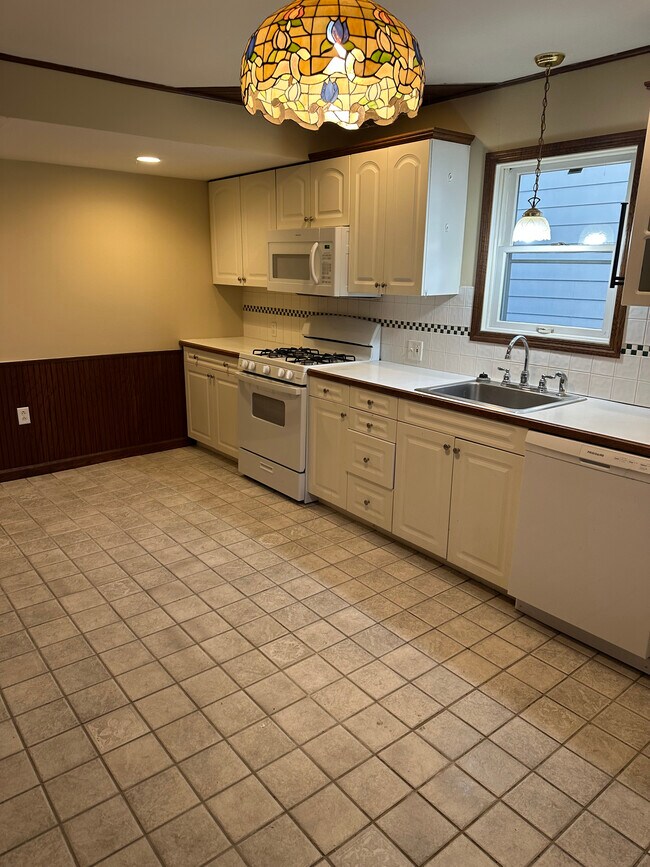 Foto del edificio - 529 Brook St