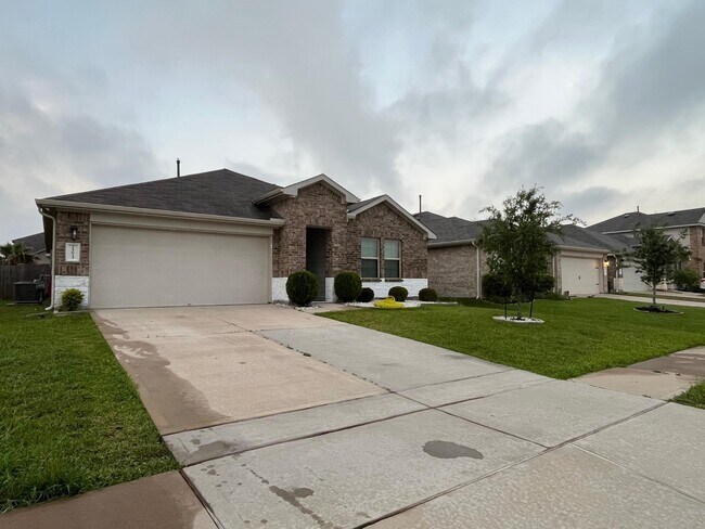 Building Photo - 22623 Theodoli Dr