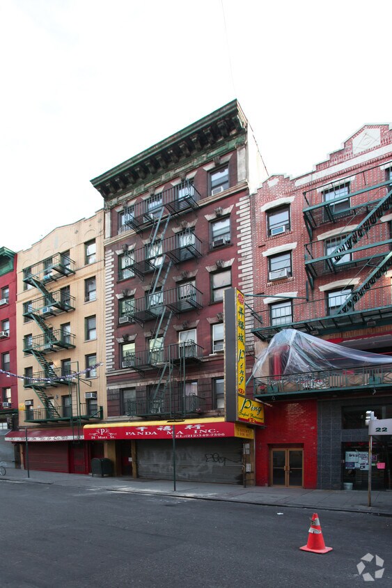 Building Photo - 24 Mott St