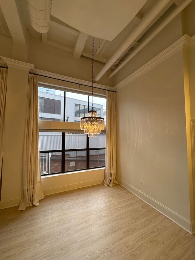 Building Photo - Iconic Kress Building 2BR Condo with Parking & Sound Panels