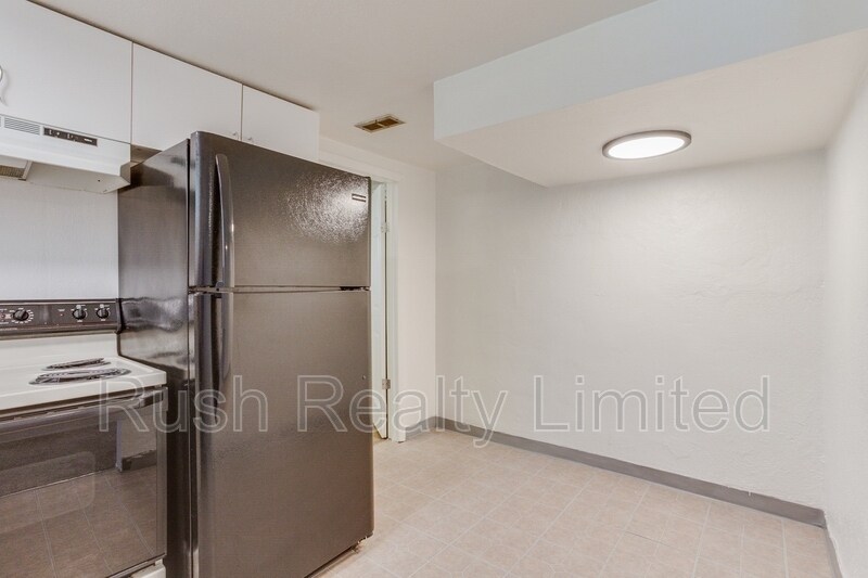 Primary Photo - 3703 S Sherman St