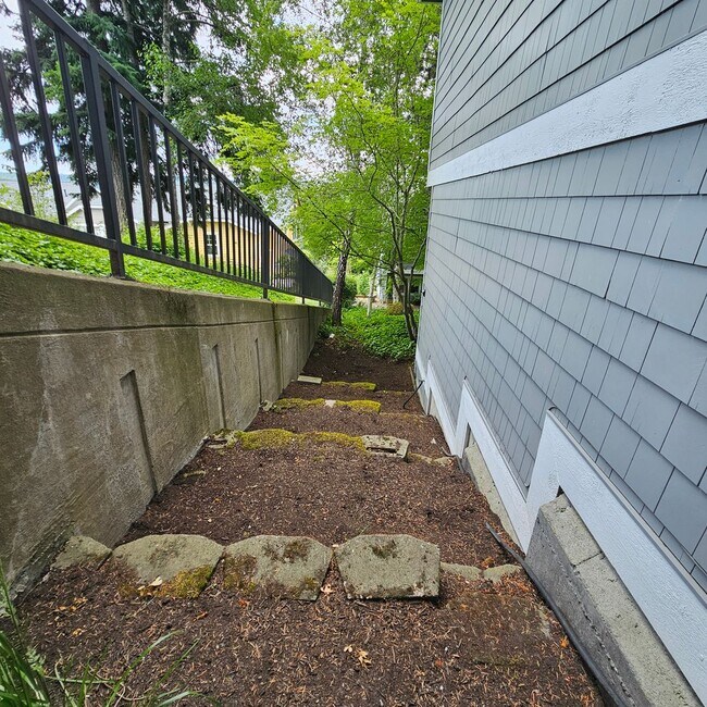 Foto del edificio - Charming 2 bedroom home in Poulsbo