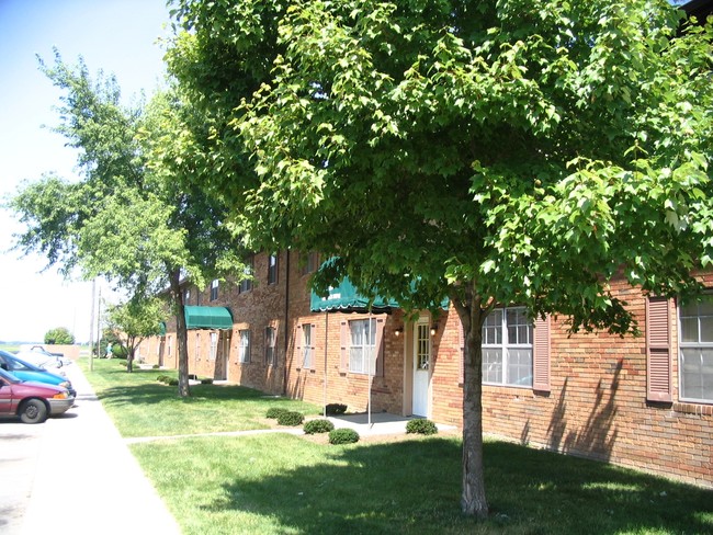 Building Photo - Somerset Apartments