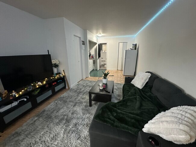 Photo du bâtiment - 3680 rue Lafontaine